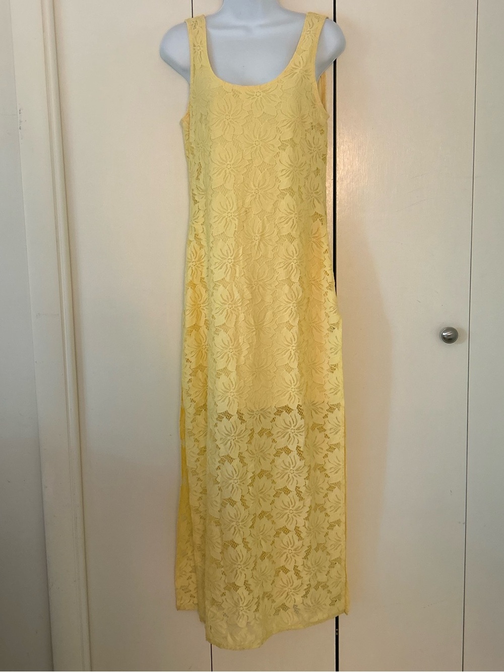 Charlotte Russe Yellow Lace Tank Maxi Dress M